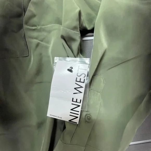 Nine West Womens Plus 0X Olive Green‎ Button Down Shirt Long Sleeve Pocket - Picture 3 of 7